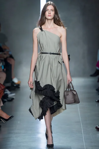 Look 5